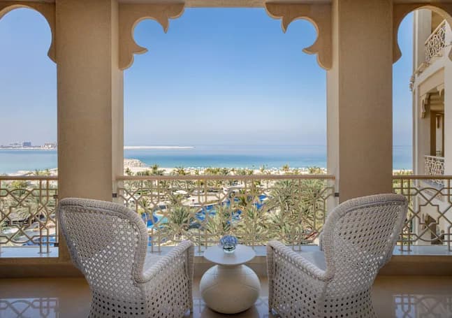 onde ficar em ras al khaimah waldorf astoria | lets fly away