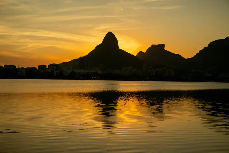 Rio de Janeiro em abril - Lets Fly Away