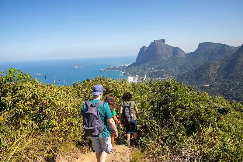 Rio de Janeiro em abril - Lets Fly Away