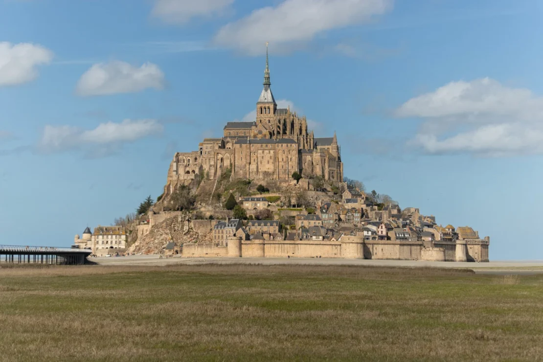 monte saint michel cidades para conhecer franca alem paris | lets fly wy